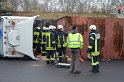 LKW umgestuerzt Niehler Hafen P006